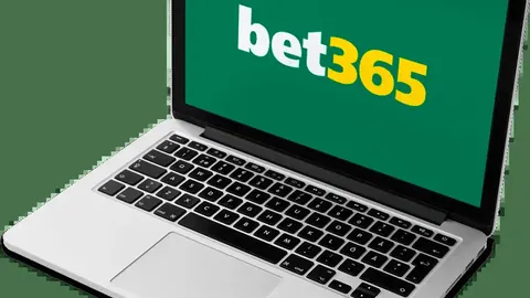 米切尔26分领军骑士客场胜篮网，球队豪取五连胜；步行者狂扫灰熊大胜。